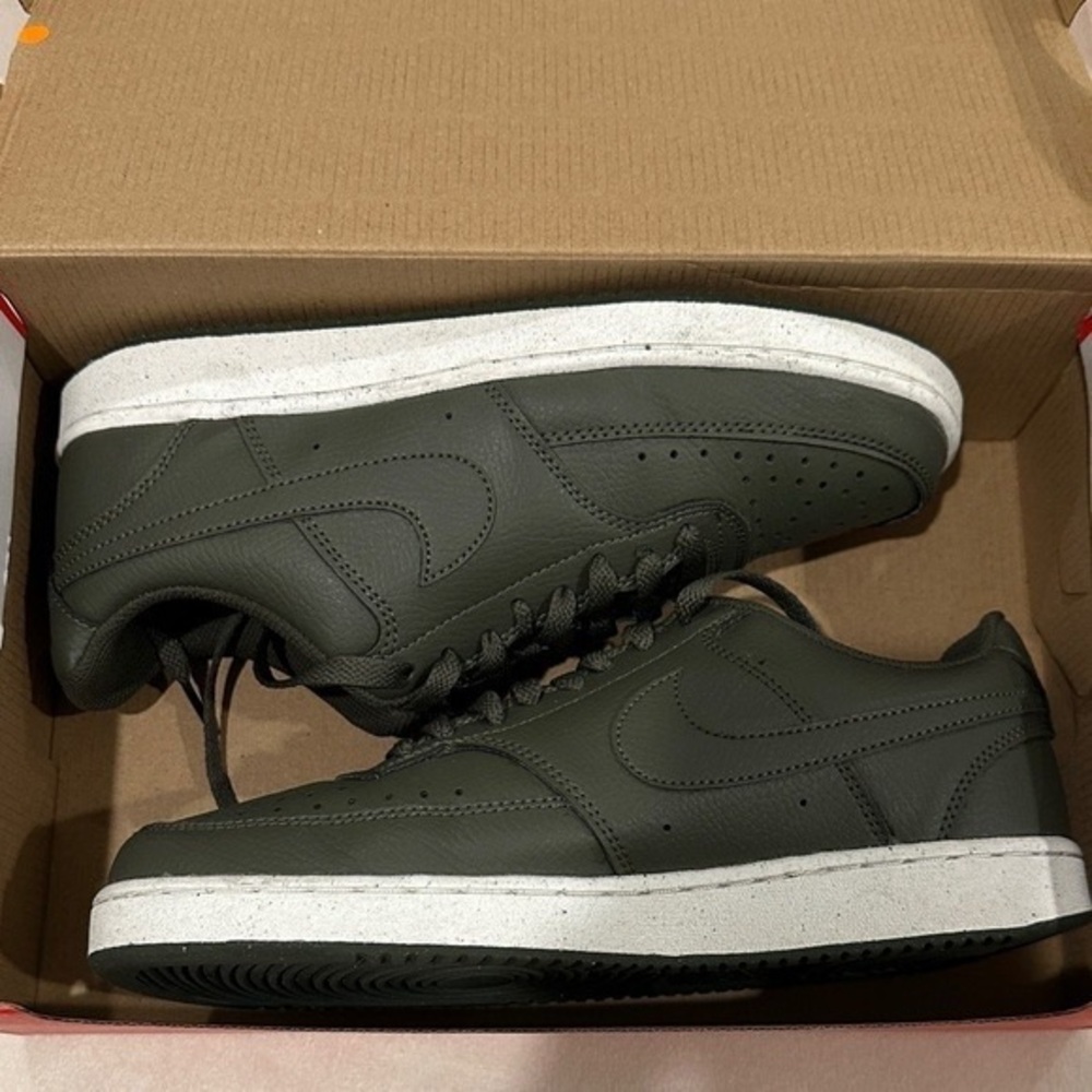 Nike Men's Olive Green Sneakers